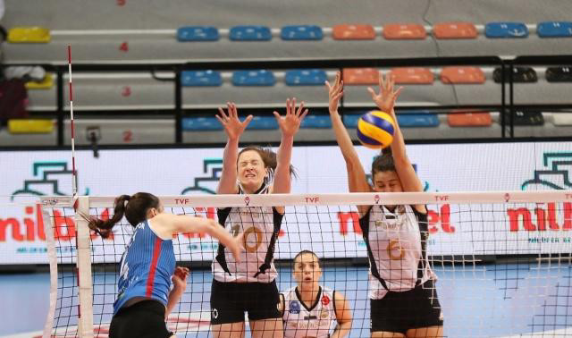  黑马逆袭淘汰卫冕冠军，爆冷震撼足坛