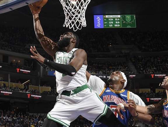  凯尔特人双探花合力击退热火