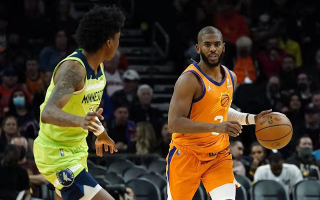  内线巨无霸统治禁区彰显绝对实力